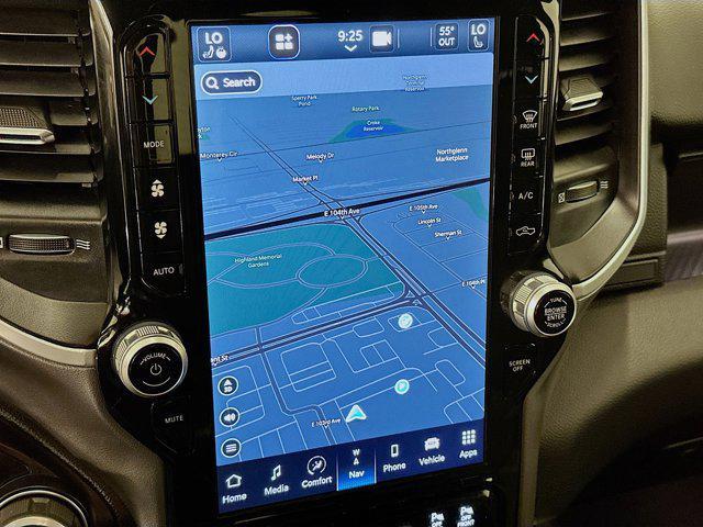 Photo of 2023 Diamond Black Crystal Pearlcoat RAM 1500