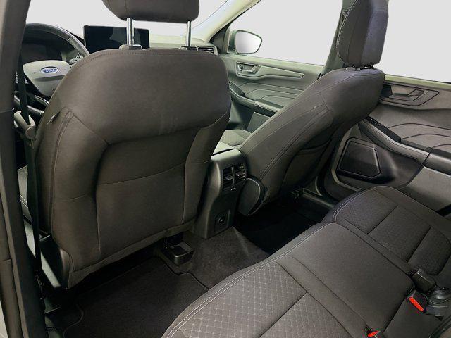 Photo of 2024 Iconic Silver Metallic Ford Escape