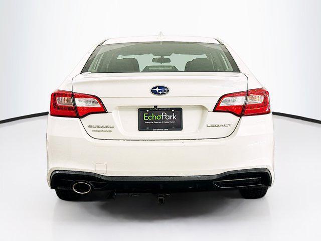 Photo of 2018 Crystal White Pearl Subaru Legacy