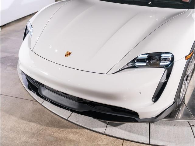 Photo of 2022 Chalk Porsche Taycan
