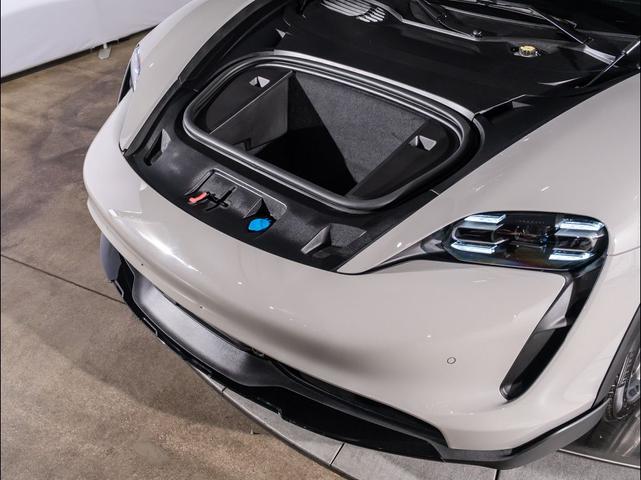 Photo of 2022 Chalk Porsche Taycan