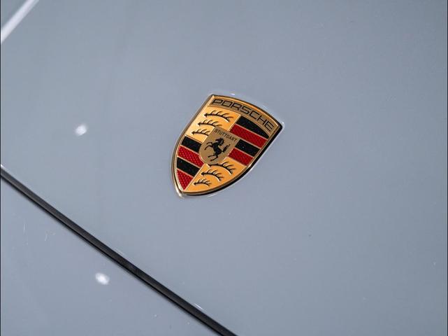 Photo of 2025 Arctic Grey Porsche Cayenne