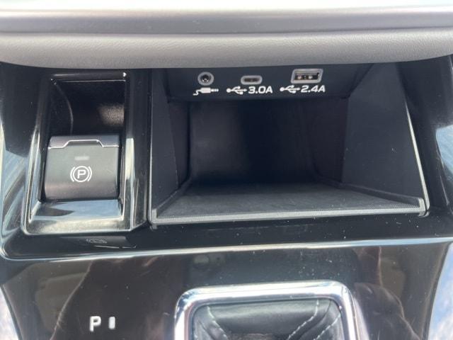Photo of 2025 Ice Silver Metallic Subaru Outback