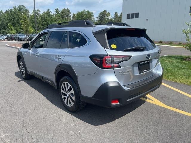 Photo of 2025 Ice Silver Metallic Subaru Outback