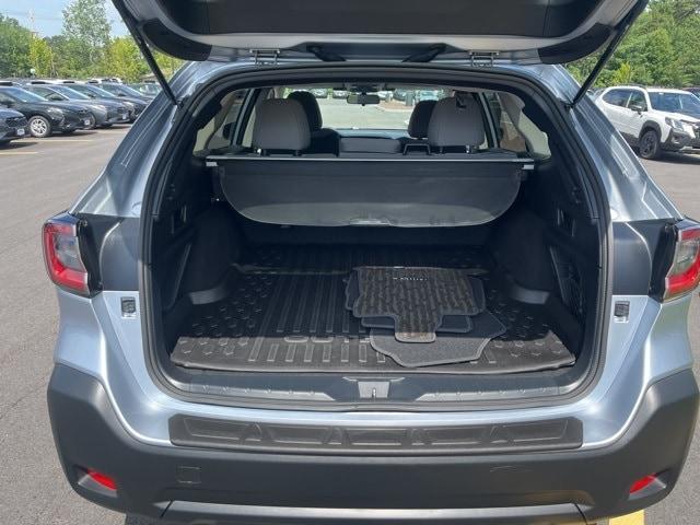 Photo of 2025 Ice Silver Metallic Subaru Outback