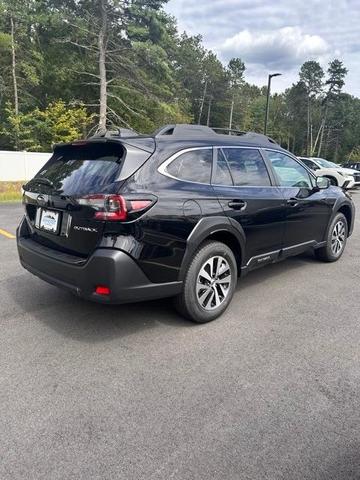 Photo of 2025 Crystal Black Silica Subaru Outback