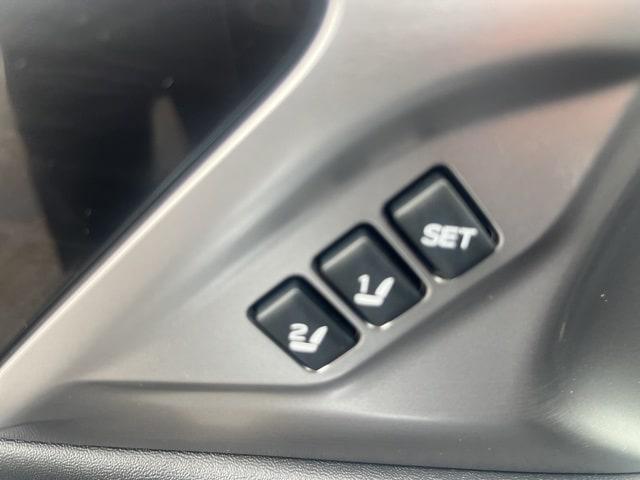 Photo of 2020 Ice Silver Metallic Subaru Legacy