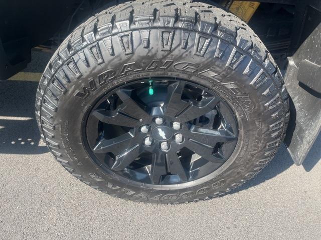 Photo of 2021 Black Chevrolet Colorado