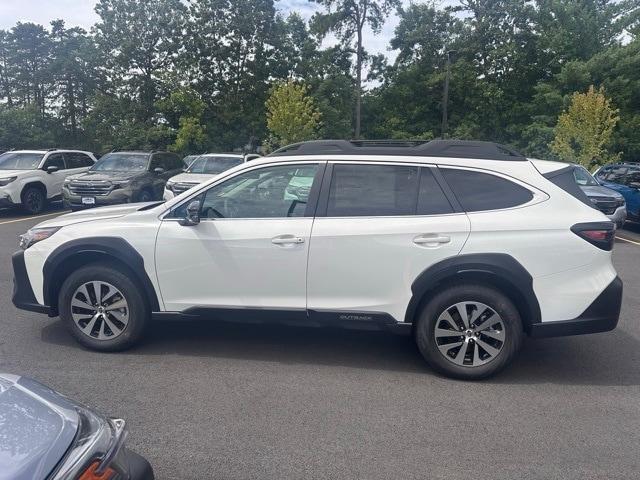 Photo of 2025 Crystal White Pearl Subaru Outback