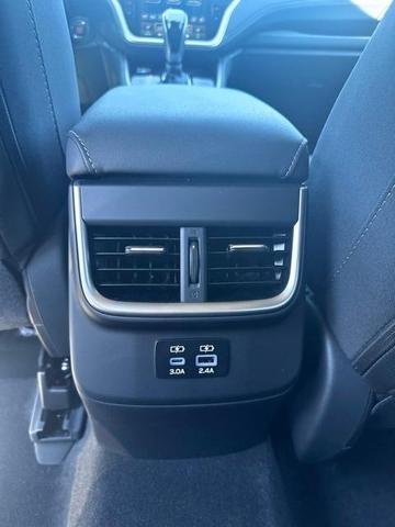 Photo of 2025 Ice Silver Subaru Outback