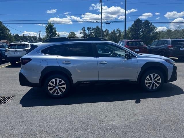 Photo of 2025 Ice Silver Subaru Outback