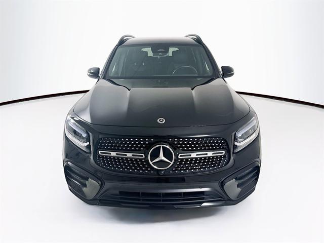 Photo of 2024 Night Black Mercedes-Benz GLB 250