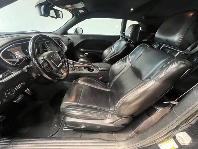 Photo of 2019 Pitch Black Clearcoat Dodge Challenger