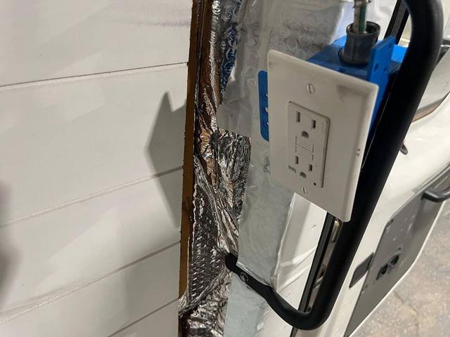 Photo of 2017 Glacier White Nissan NV Cargo NV2500 HD