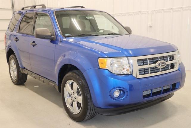 Photo of 2012 Blue Flame Metallic Ford Escape