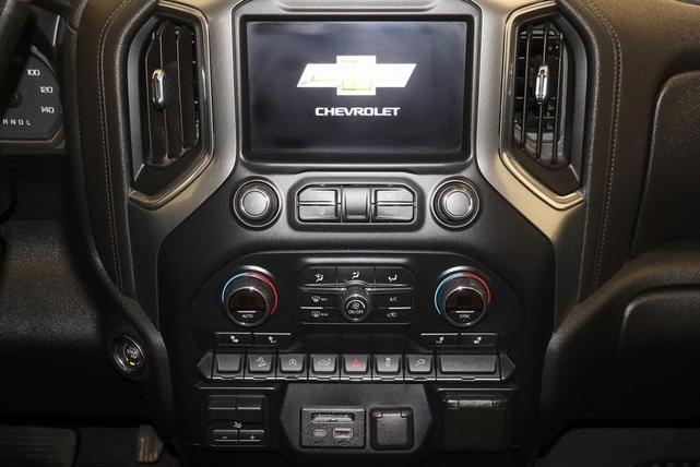 Photo of 2019 Black Chevrolet Silverado 1500