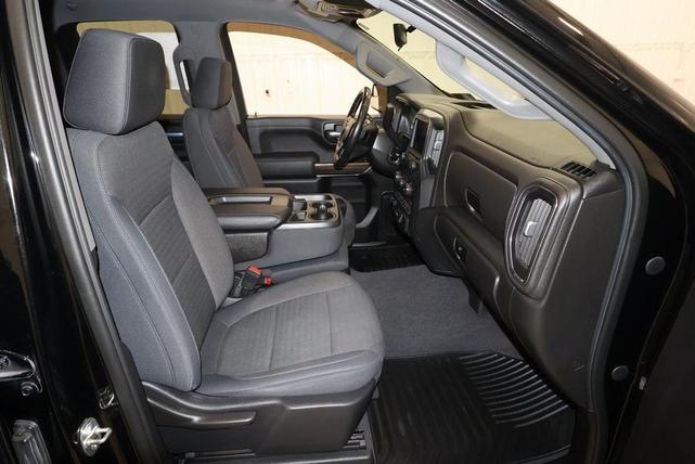 Photo of 2019 Black Chevrolet Silverado 1500