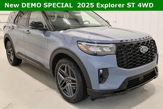 Photo of 2025 Vapor Blue Metallic Ford Explorer