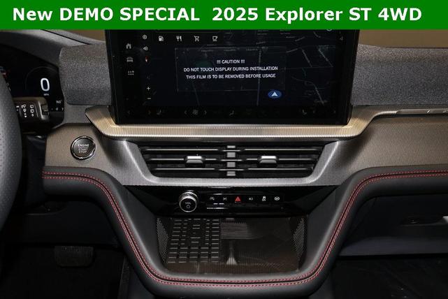 Photo of 2025 Vapor Blue Metallic Ford Explorer