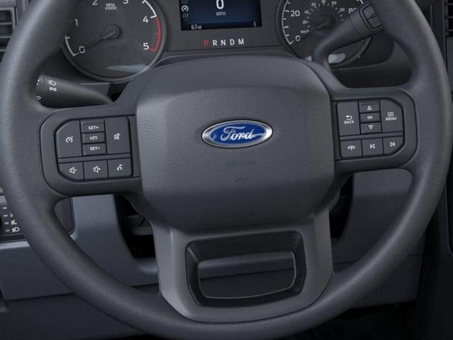 Photo of 2026 Oxford White Ford F-350
