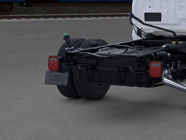 Photo of 2026 Oxford White Ford F-350