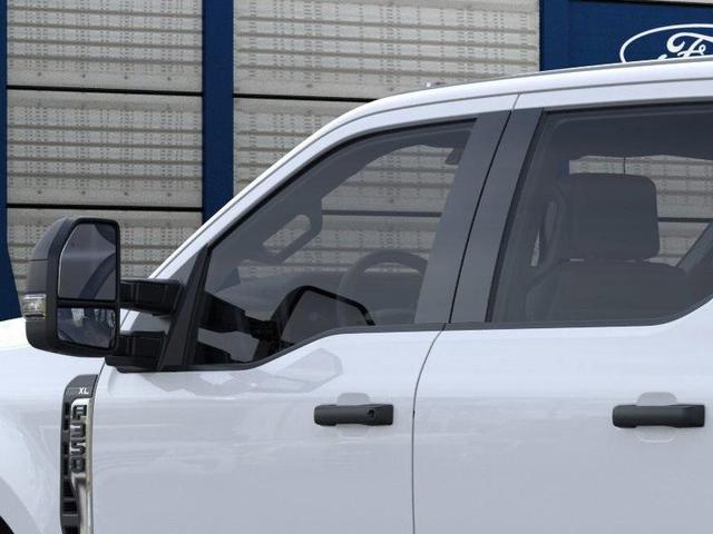 Photo of 2026 Oxford White Ford F-350