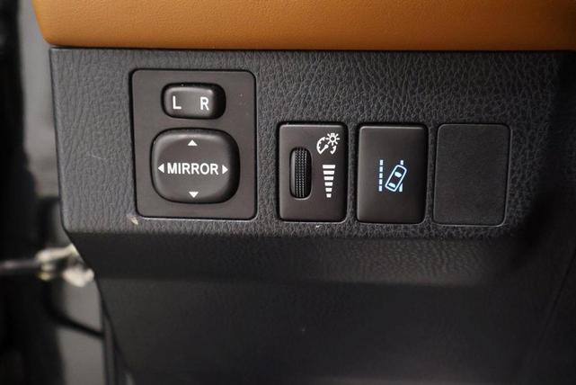 Photo of 2018 Black Sand Pearl Toyota RAV4 Hybrid