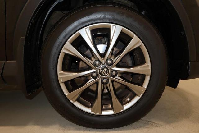 Photo of 2018 Black Sand Pearl Toyota RAV4 Hybrid