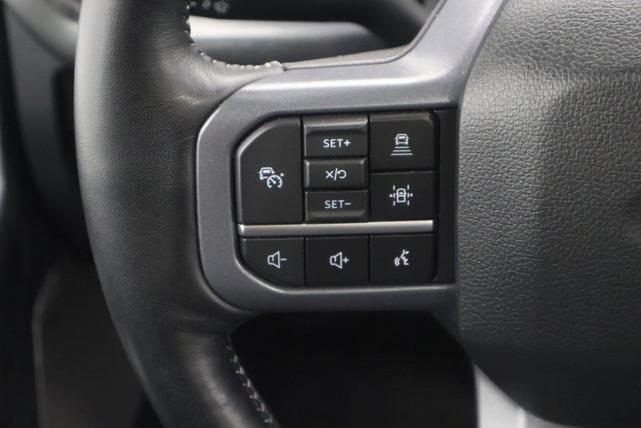 Photo of 2023 Oxford White Ford F-350