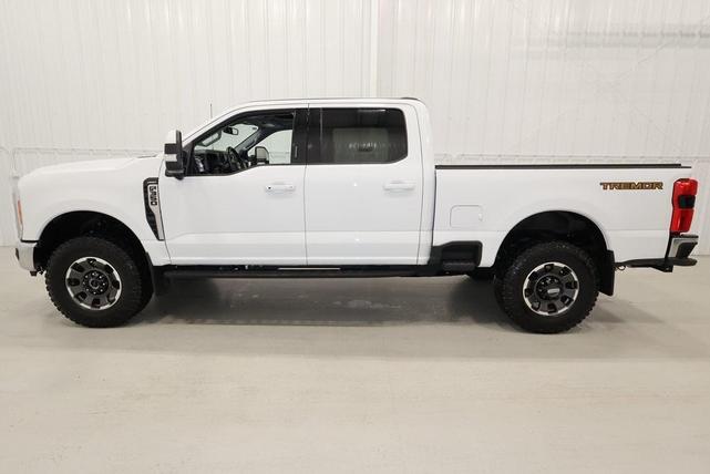 Photo of 2023 Oxford White Ford F-350