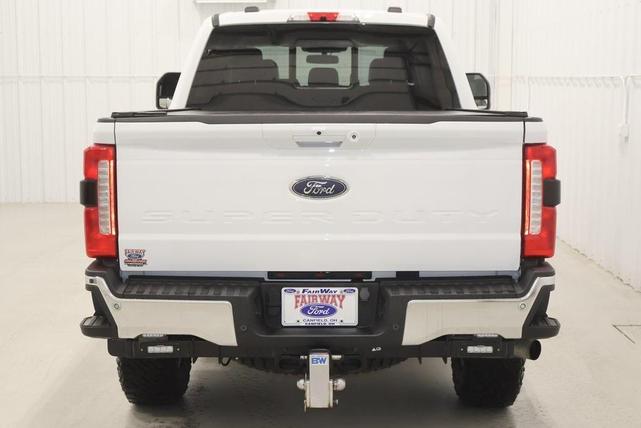 Photo of 2023 Oxford White Ford F-350