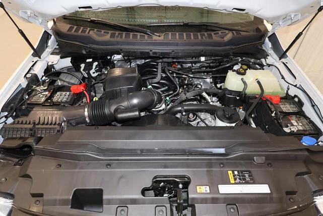 Photo of 2023 Oxford White Ford F-350