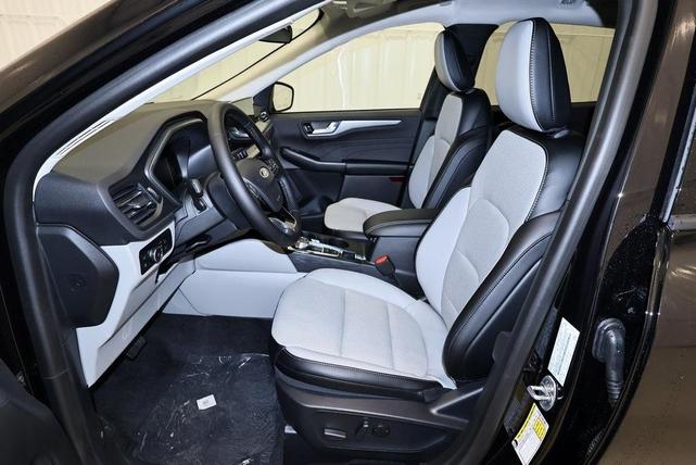 Photo of 2024 Agate Black Metallic Ford Escape