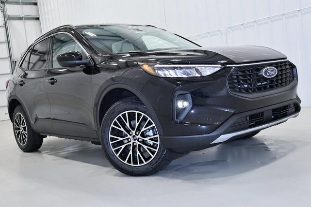 Photo of 2024 Agate Black Metallic Ford Escape