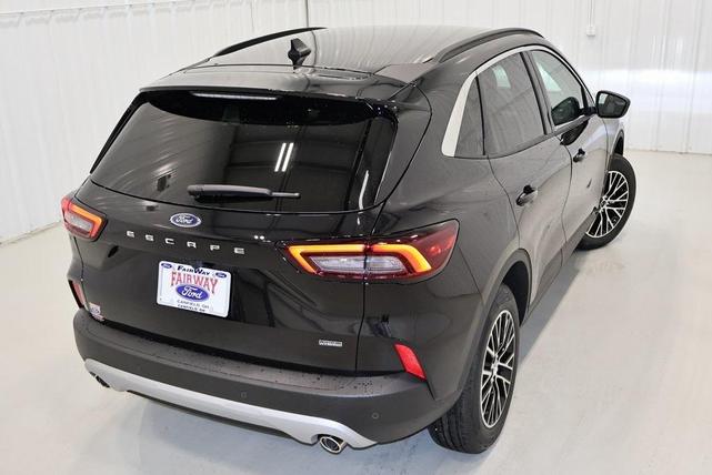 Photo of 2024 Agate Black Metallic Ford Escape