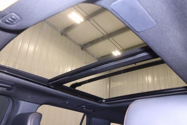 Photo of 2024 Agate Black Metallic Ford Expedition Max