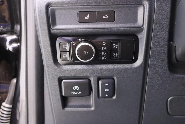 Photo of 2024 Agate Black Metallic Ford Expedition Max
