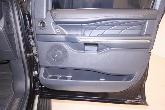 Photo of 2024 Agate Black Metallic Ford Expedition Max