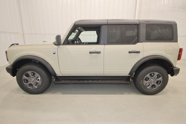 Photo of 2025 Desert Sand Ford Bronco