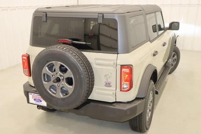 Photo of 2025 Desert Sand Ford Bronco