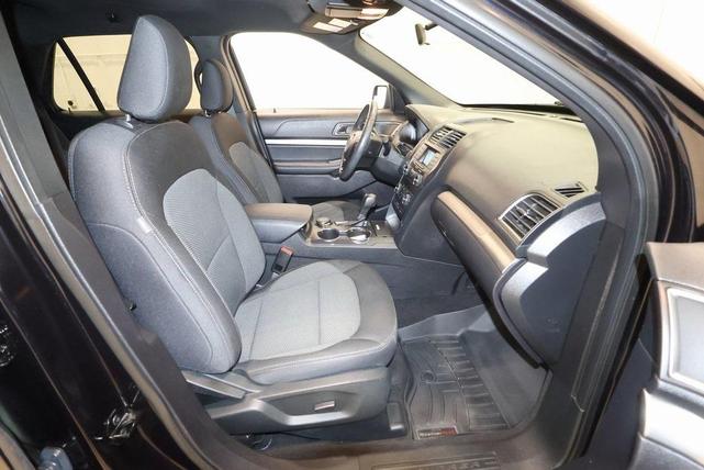 Photo of 2019 Agate Black Metallic Ford Explorer