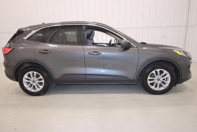Photo of 2020 Magnetic Metallic Ford Escape