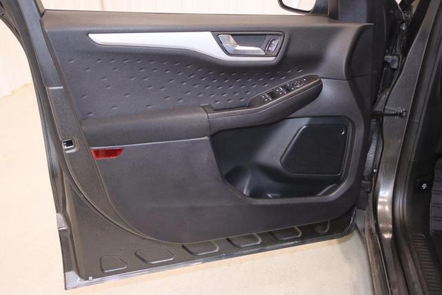 Photo of 2020 Magnetic Metallic Ford Escape