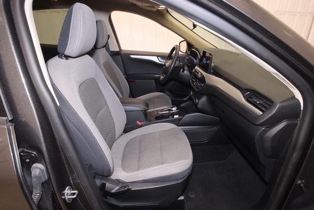 Photo of 2020 Magnetic Metallic Ford Escape