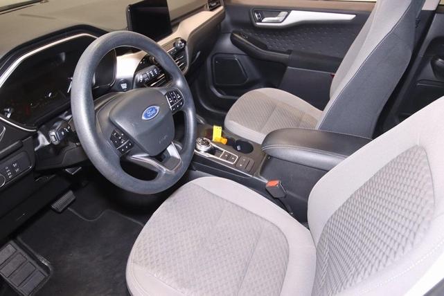 Photo of 2020 Magnetic Metallic Ford Escape
