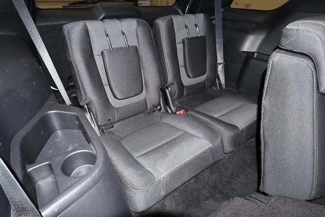 Photo of 2017 Oxford White Ford Explorer