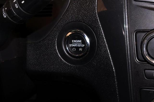 Photo of 2017 Oxford White Ford Explorer