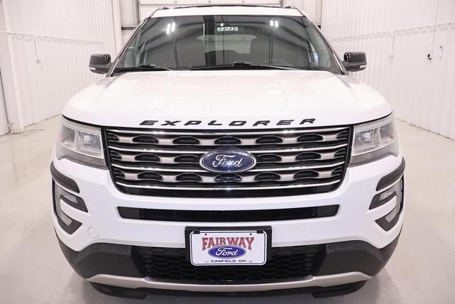 Photo of 2017 Oxford White Ford Explorer