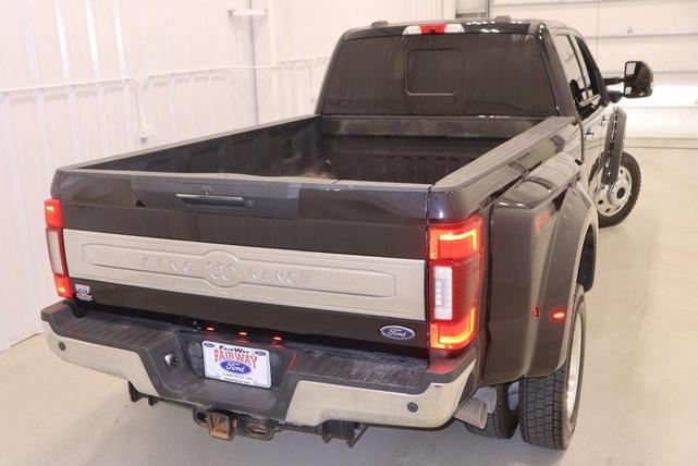Photo of 2020 Agate Black Metallic Ford F-450