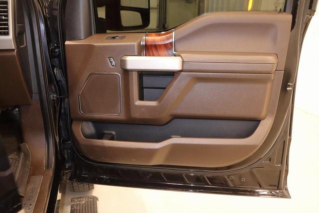 Photo of 2020 Agate Black Metallic Ford F-450